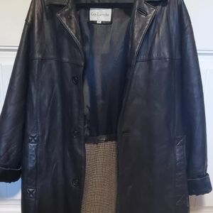 Guy Laroche Sleek Black Leather Jacket